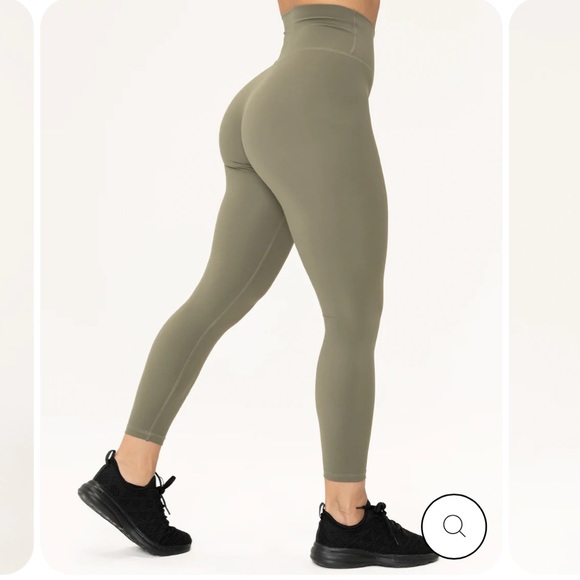 LYCIT essential Lucid Leggings - Picture 3 of 5